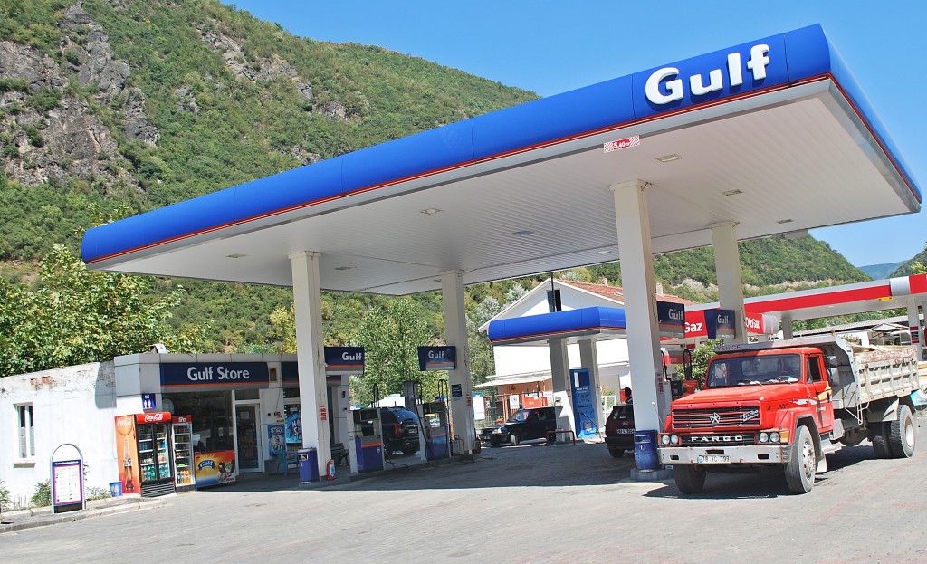 AYAN, KAYNAK PETROLE ORTAK OLDU