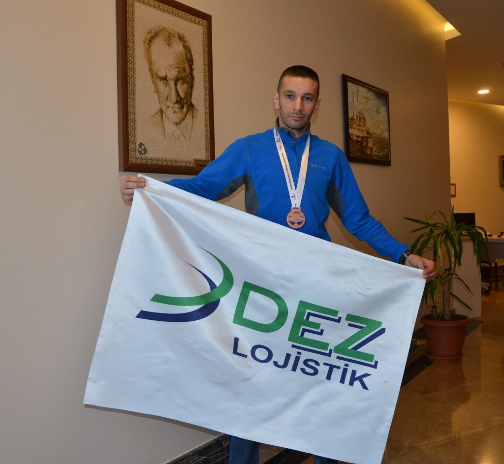 sponsoru-sayesinde-basaridan-basariya-kosuyor